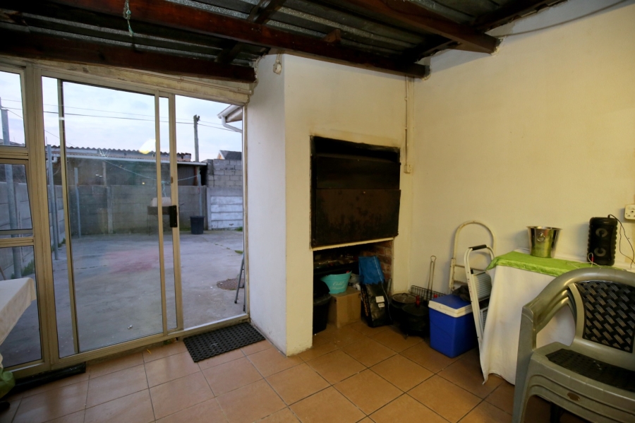 4 Bedroom Property for Sale in Belhar Western Cape